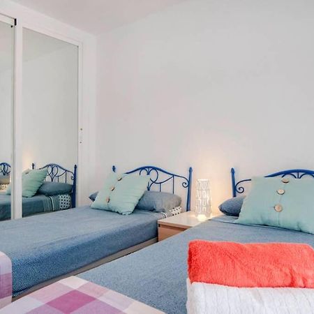 021 - Wonderful Beachfront Apartment With Stunning Sea Views Benalmadena Exterior photo